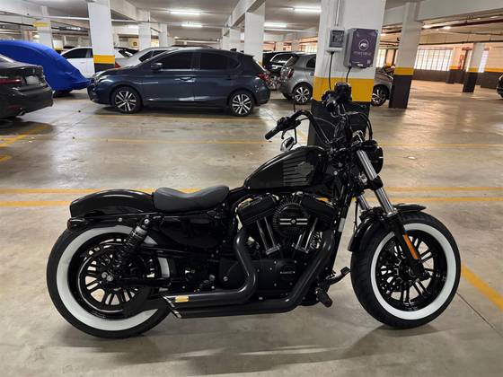 HARLEY-DAVIDSON SPORTSTER FORTY-EIGHT HARLEY-DAVIDSON SPORTSTER FORTY-EIGHT